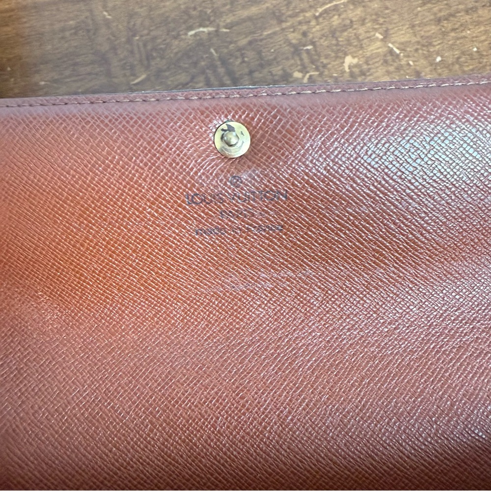 Louis Vuitton Monogram Coated Canvas
Wallet - Picture 11 of 13